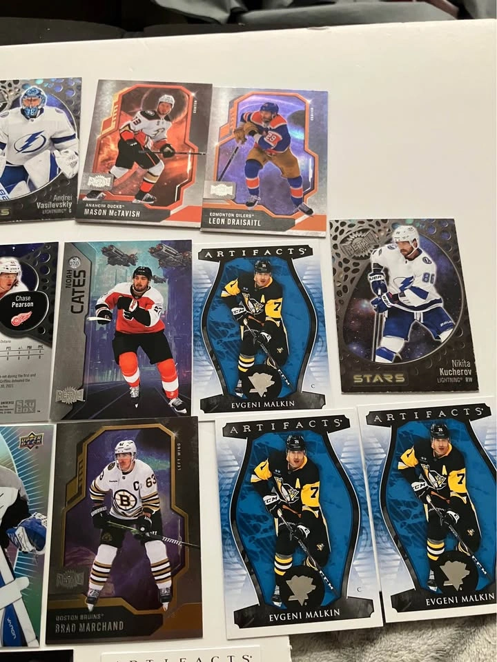 Upper Deck Hockey Cards (Skybox/Artifacts) - photo 4