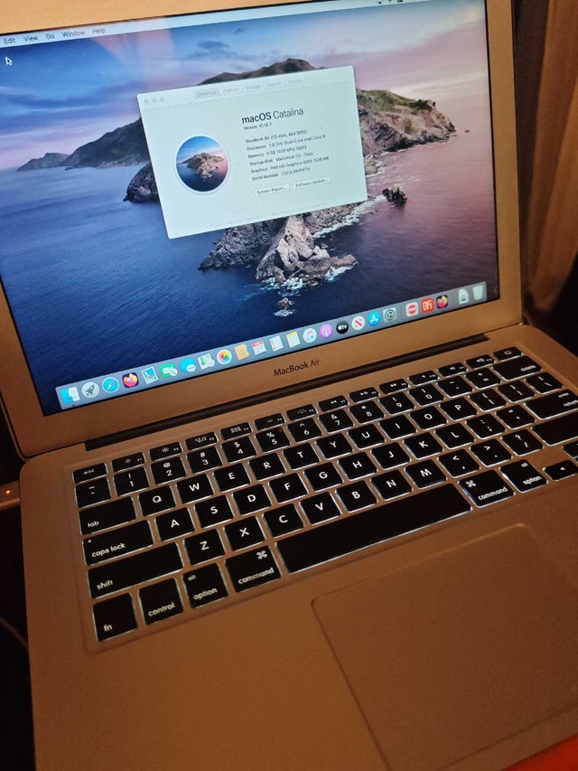 MacBook Air Dual Core Intel Core i5