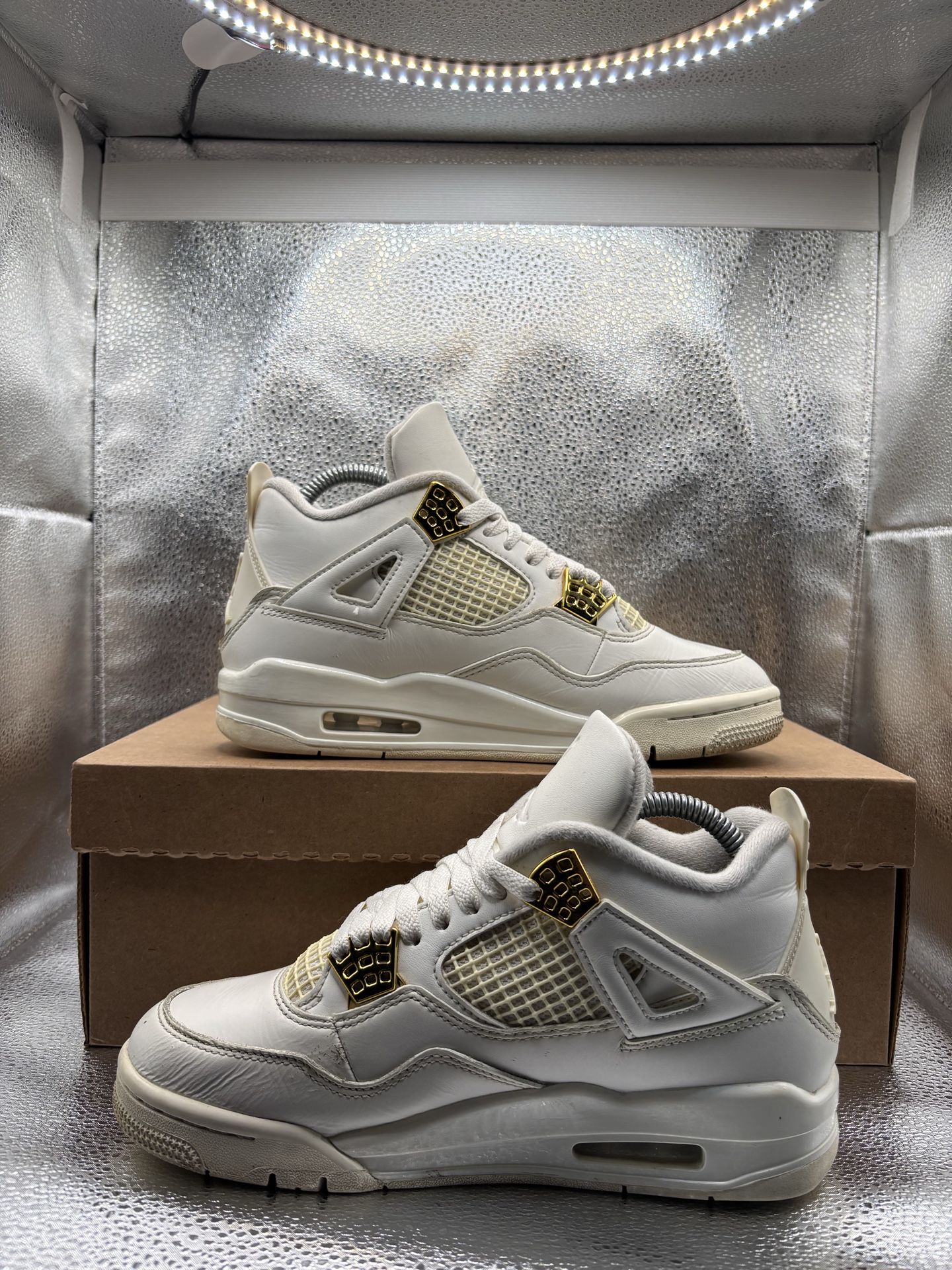 Air Jordan 4 Metallic Gold - photo 5