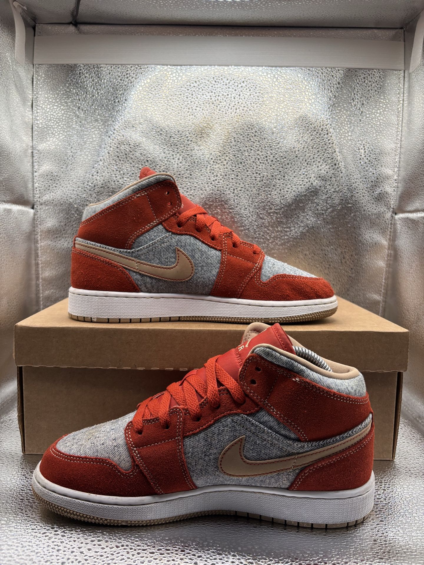 Air Jordan 1 Mid Denim Red GS - photo 5