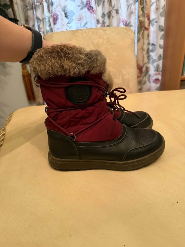 Women’s Rudsak Waterproof Burgundy Fur Winter Boots size 9 - photo 2