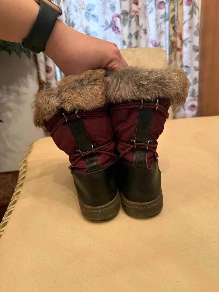 Women’s Rudsak Waterproof Burgundy Fur Winter Boots size 9 - photo 4