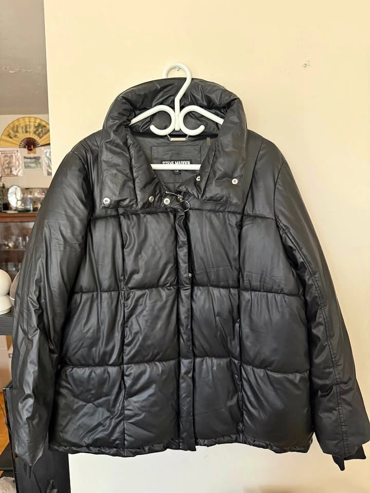 Women’s Steve Madden Black Faux Leather Puffer Jacket L