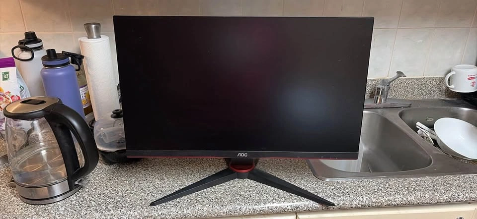 AOC 24G2 Gaming Monitor - photo 2