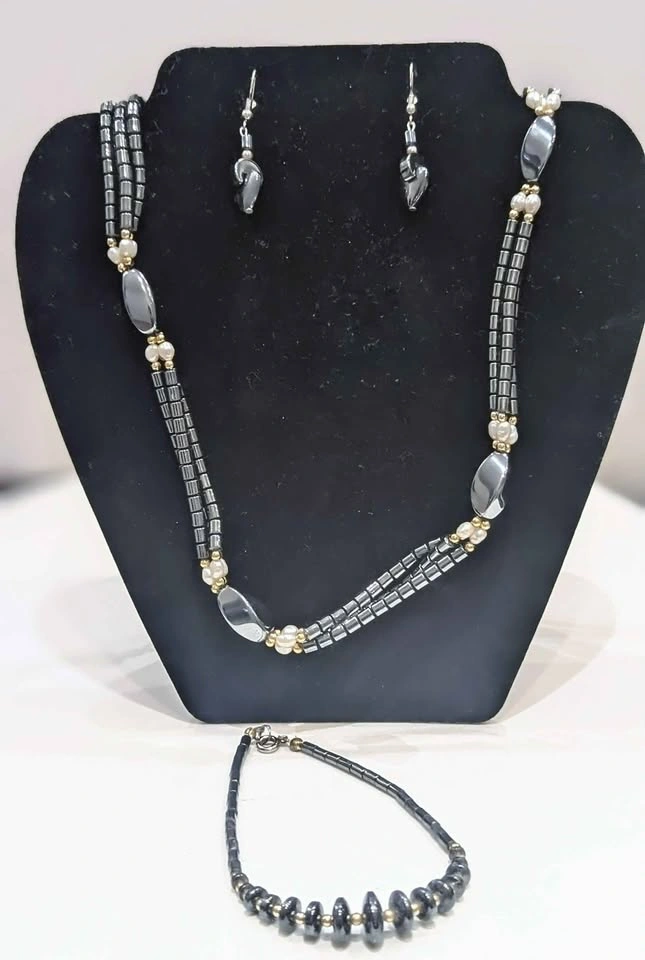 Valentines Sale ♥3 piece set: Hematite Necklace, Earrings & Ankl - photo 4