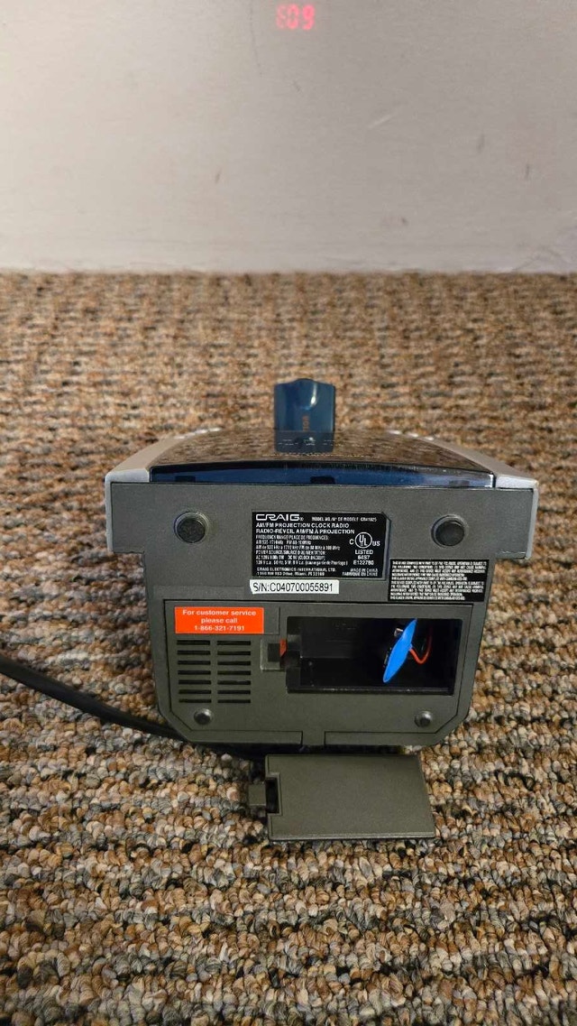AM/FM Projection Clock Radio - photo 5