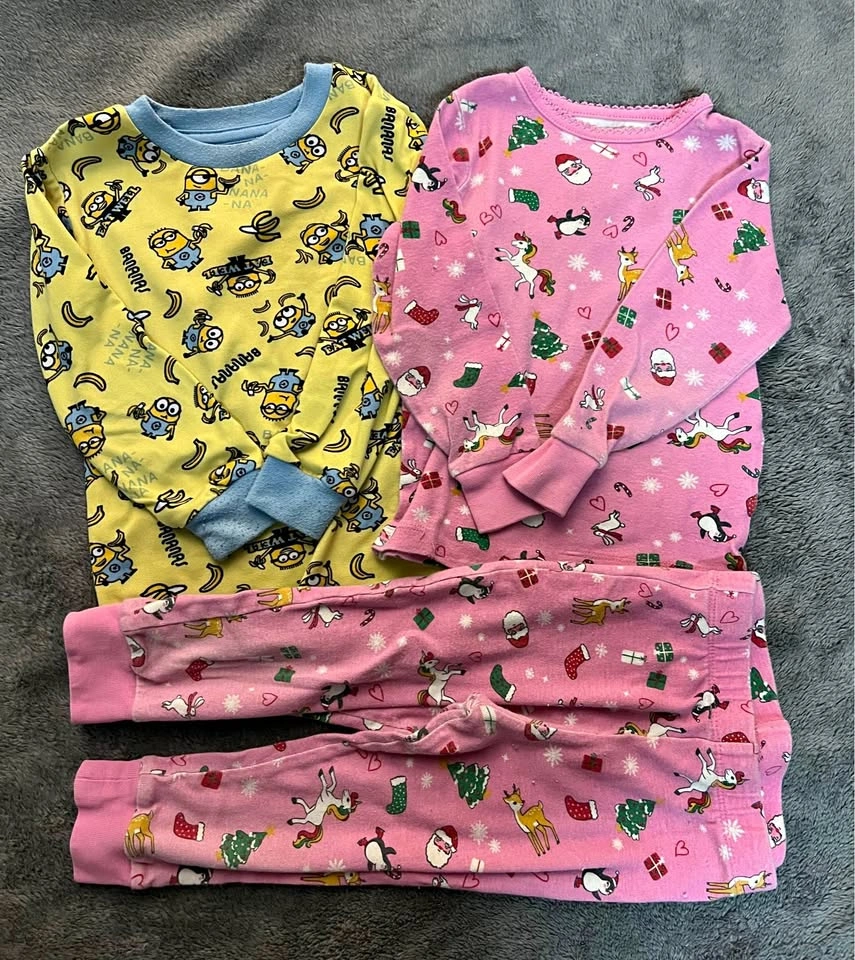 2T Kids Pajamas - Minions & Christmas Sets