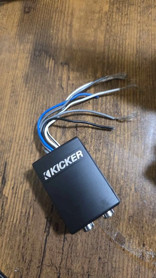 Kicker LINE-OUTPUT (subwoofer add to car) - photo 2