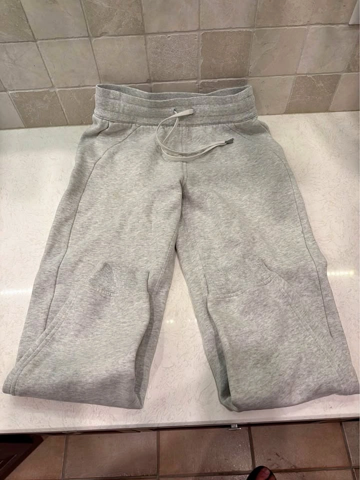Lululemon Fleece Jogger Size 2