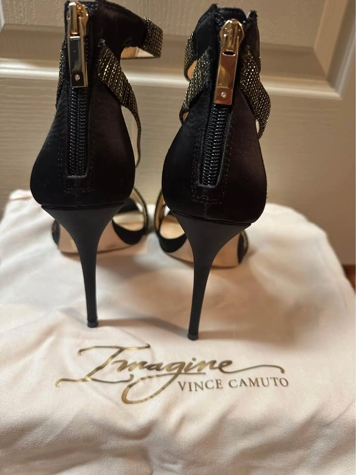 Vince Camuto IM Devin Heels, Size 7 - photo 3