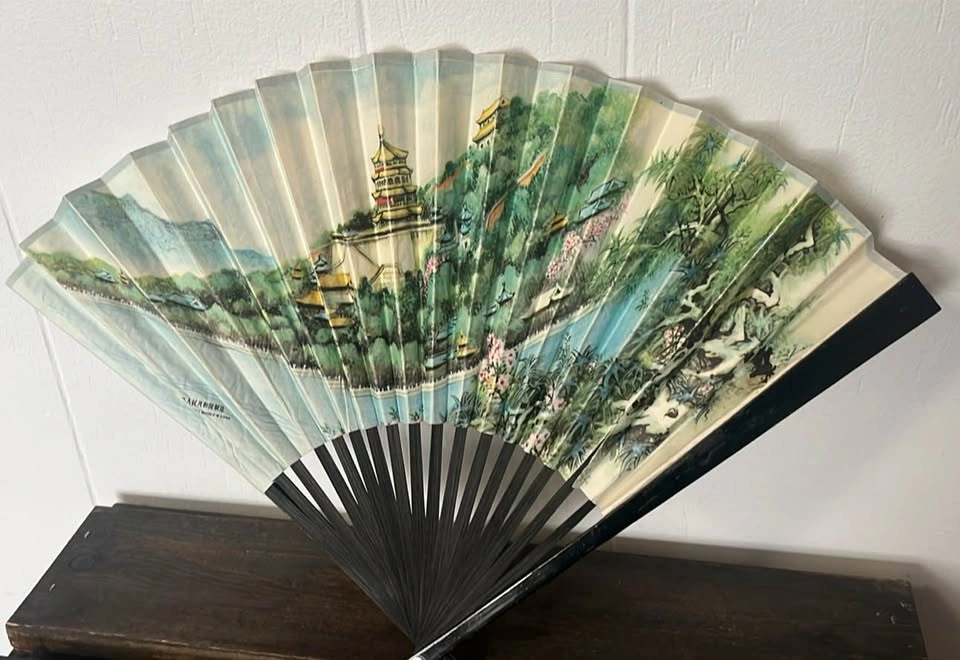 3 Decorative Folding Fans - photo 2