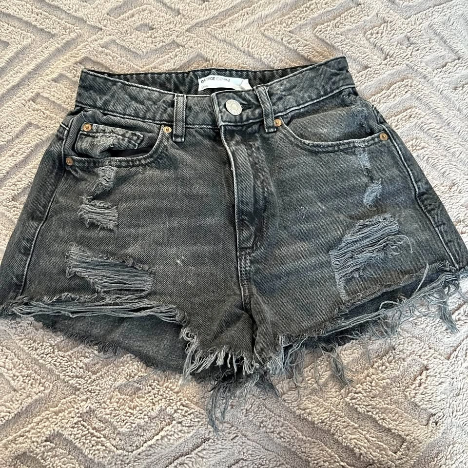 Garage shorts