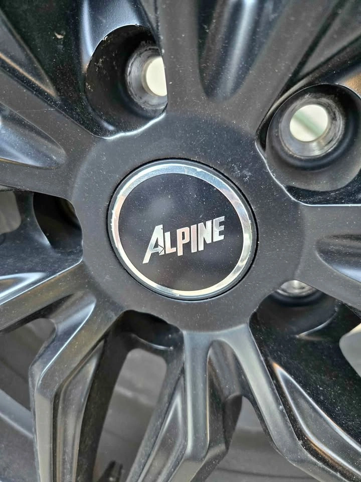 4 Alpine Michelin X-Ice Winter Wheels