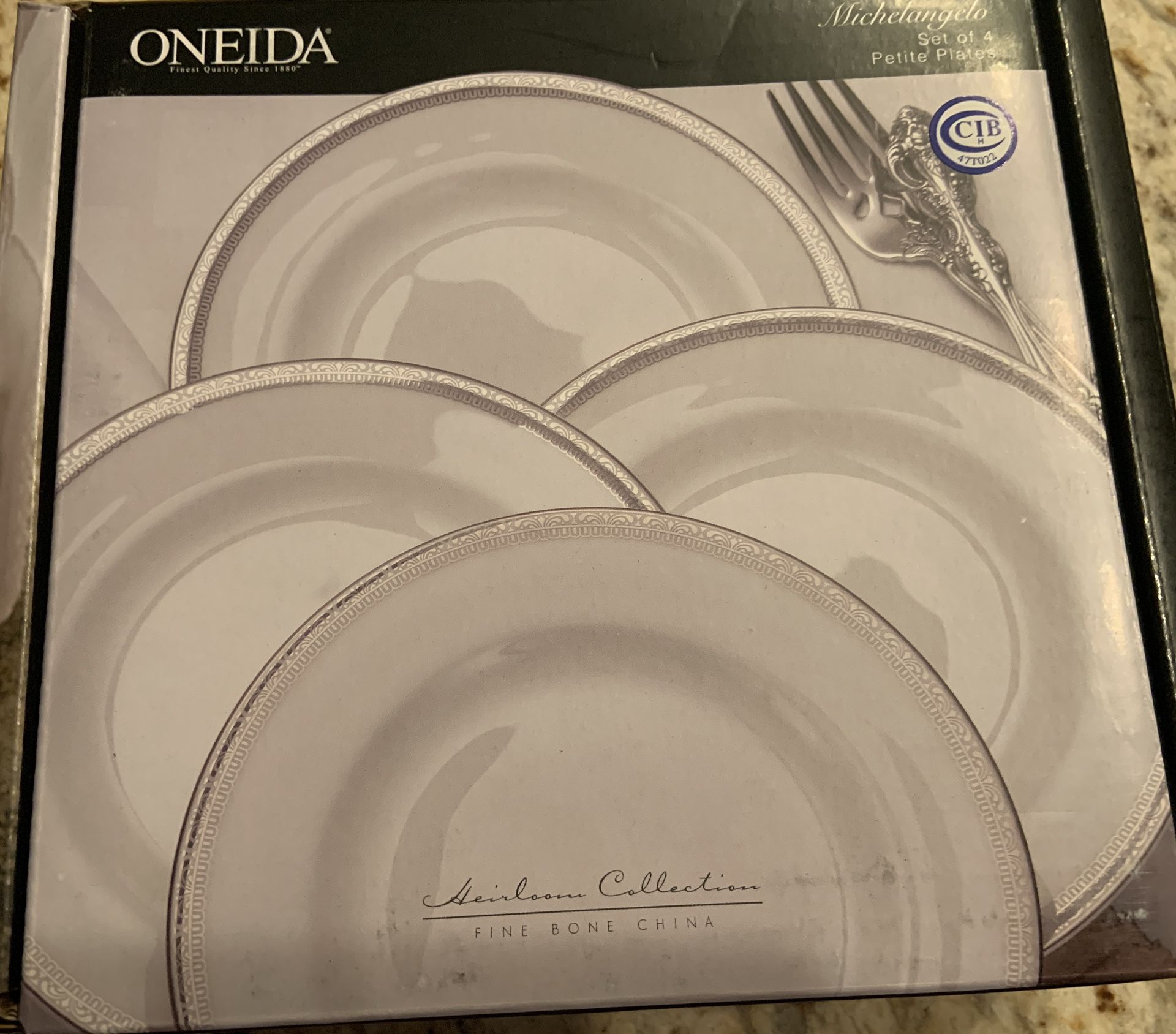Michelangelo Set Of 4 Petite Plates - photo 2