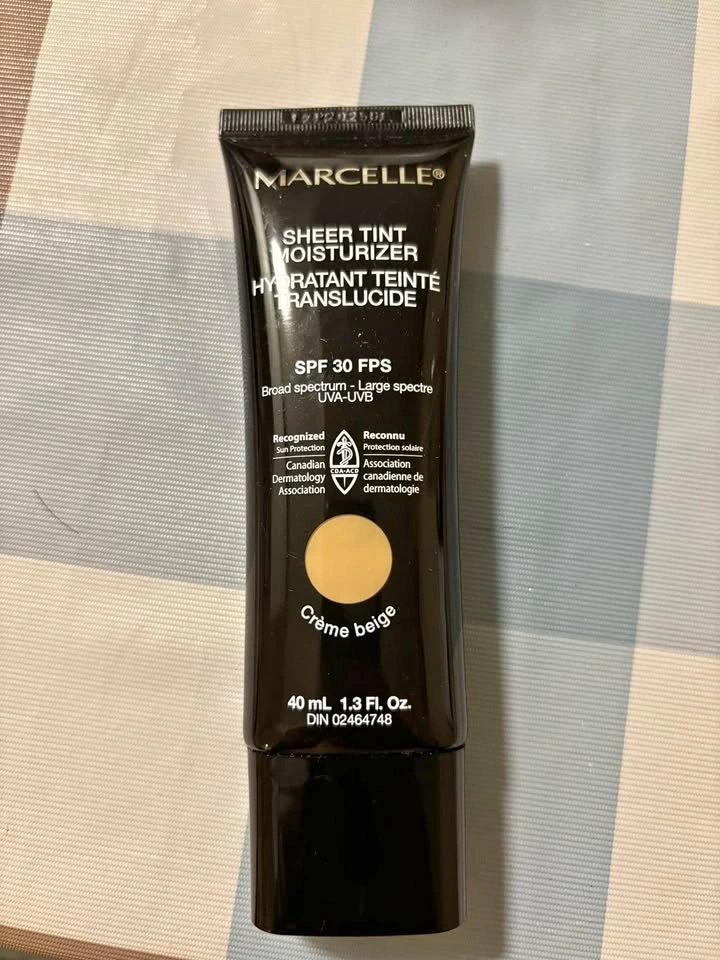 Marcelle Sheet Tint Moisturizer SPF 30