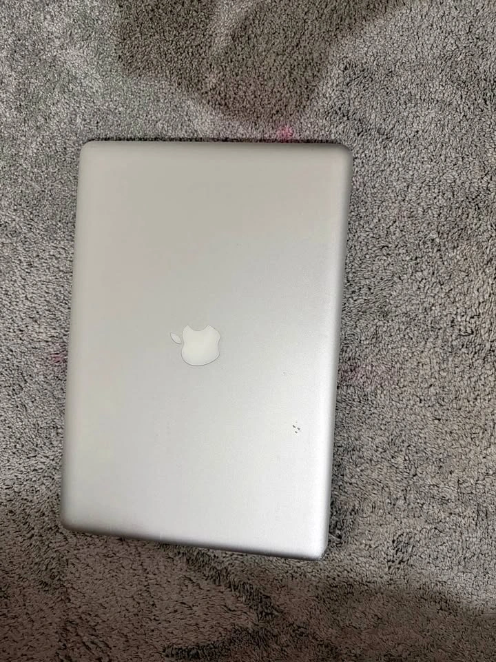 2006 MacBook Pro AS IS.