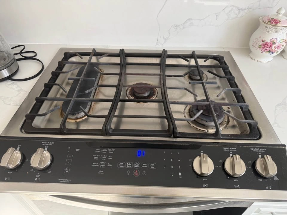 Kenmore Elite Stainless Steel 30" Gas Stove - photo 2