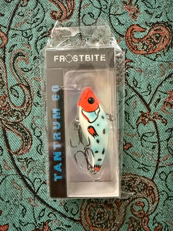 BRAND NEW Frostbite Tantrum 60mm Crankbait – Frosty Clownfish (G