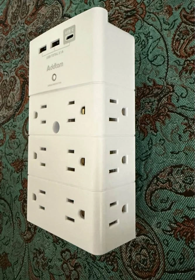 BRAND NEW Addtam 12-Outlet Surge Protector with USB Ports - photo 2