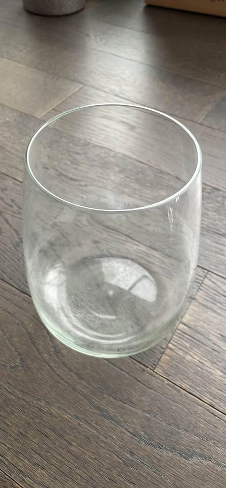 Glass vase