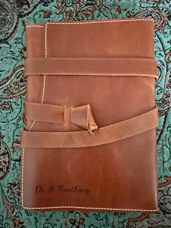 BRAND NEW Fortura / TREP Chestnut Leather Portfolio – Personaliz