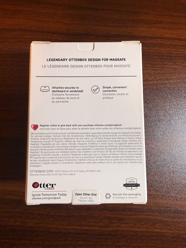 Otterbox MagSafe Car Mount - photo 2