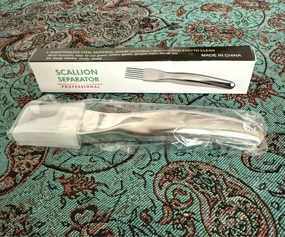 BRAND NEW Scallion Separator – Professional Kitchen Tool - photo 2