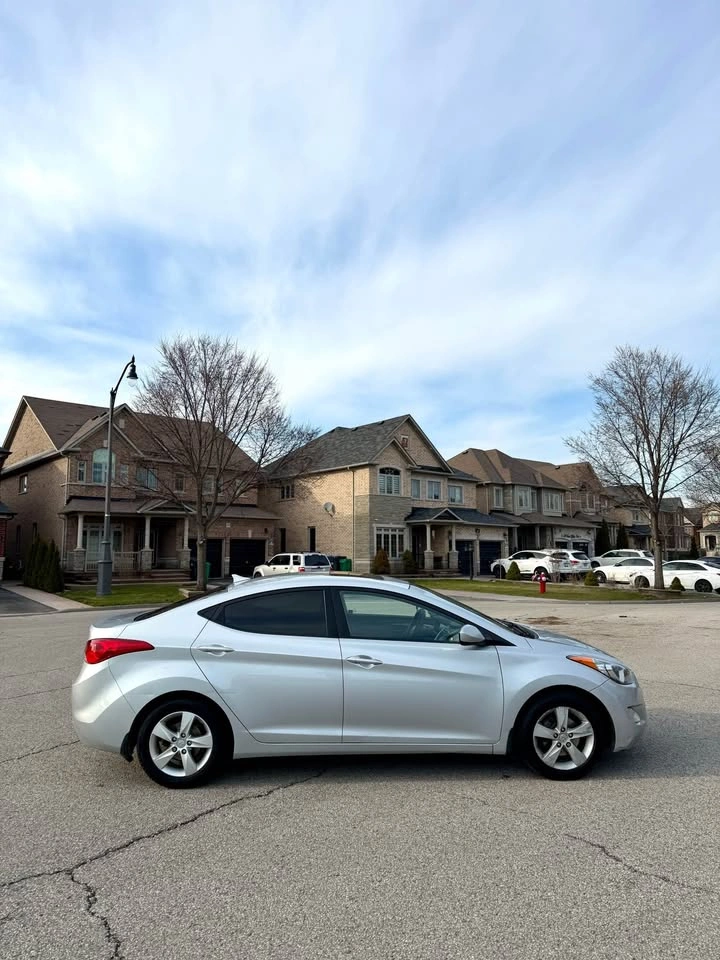 2012 Hyundai Elantra GLS - photo 4
