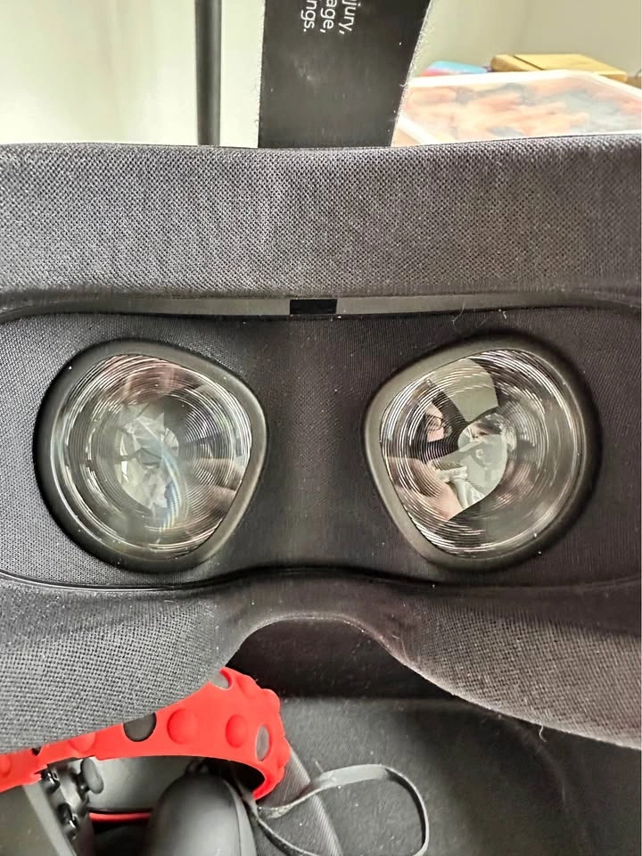 Oculus Quest 1 VR Headset - photo 4