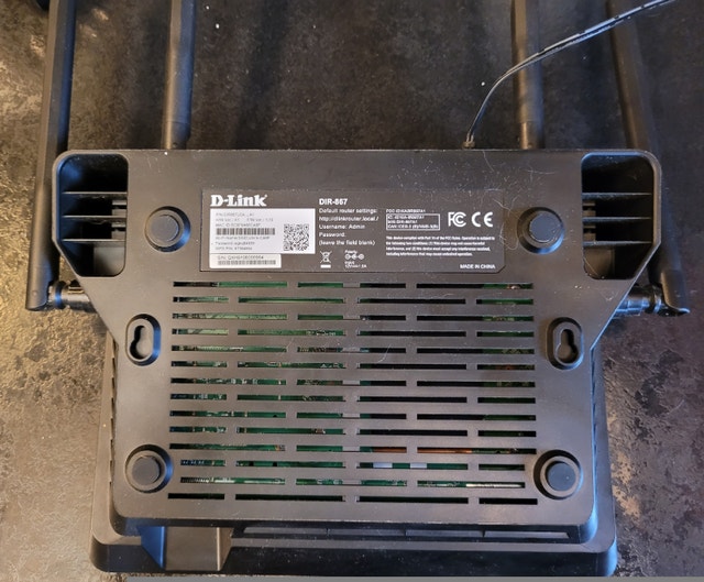 D-link DIR-867 Wireless Router - photo 2