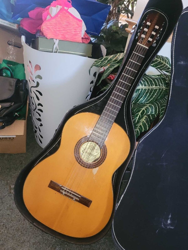 Emperador antique 19 fret acoustic guitar - photo 2