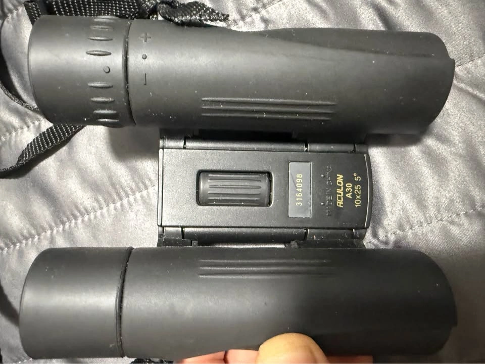Nikon ACULON A30 10x25 Compact Binoculars - photo 4