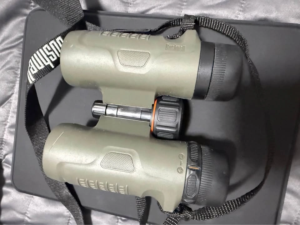 Bushnell 334210 Trophy 8x32 Bone Collector Binoculars - photo 3