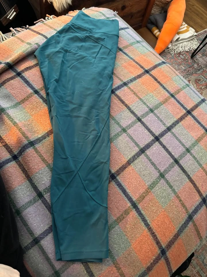 Lulu Lemon Tights Size 12 - photo 4