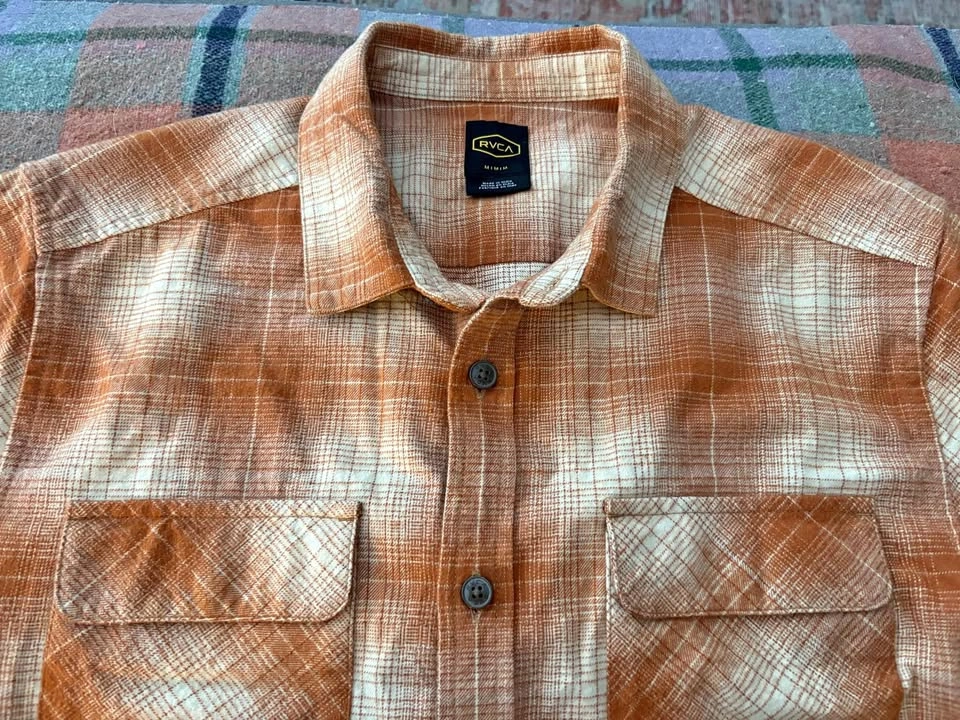 RVCA Mens Size M Long Sleeve