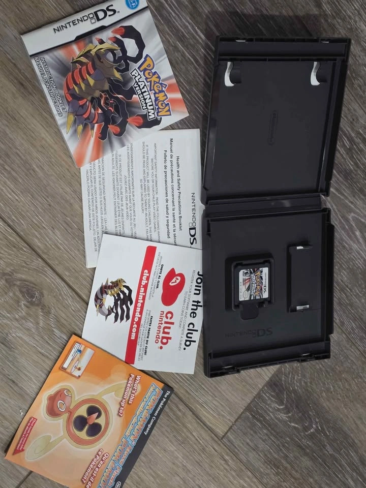 Pokemon Platinum Version for Nintendo DS - CIB - photo 3