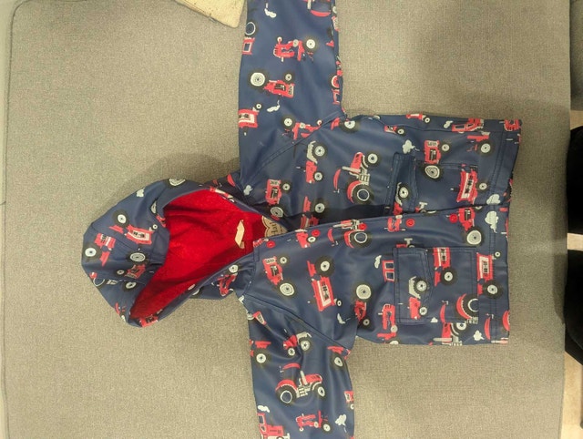 Hatley Raincoat and Boots Set - Tractor Print - photo 2