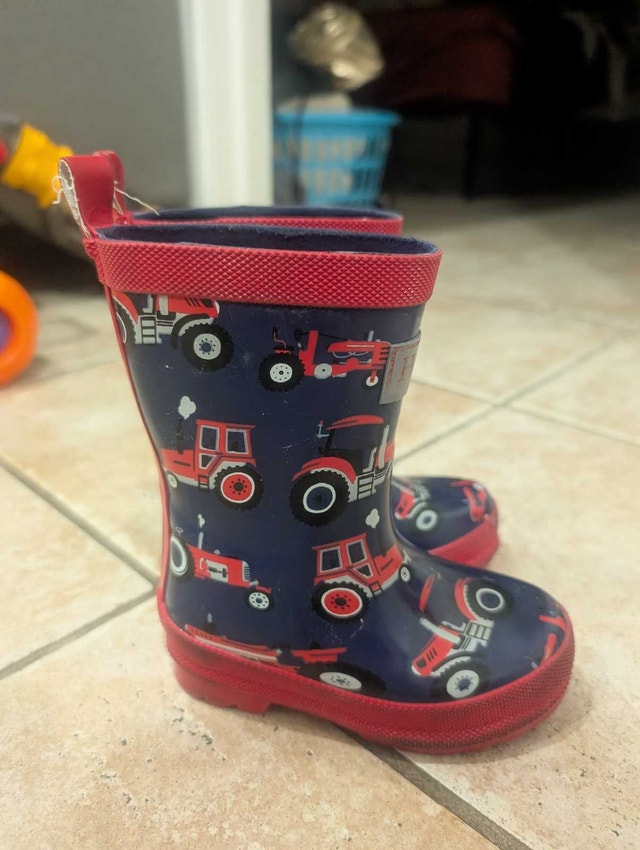 Hatley Raincoat and Boots Set - Tractor Print - photo 5