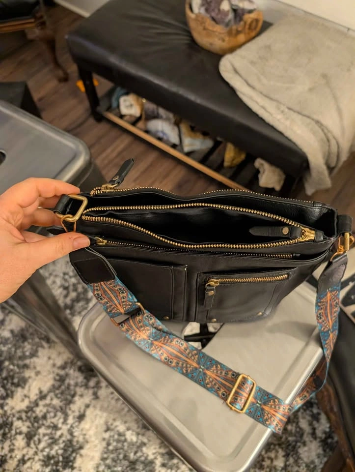 Great American Leather Works Black Leather Crossbody Bag w/ Patt - photo 5
