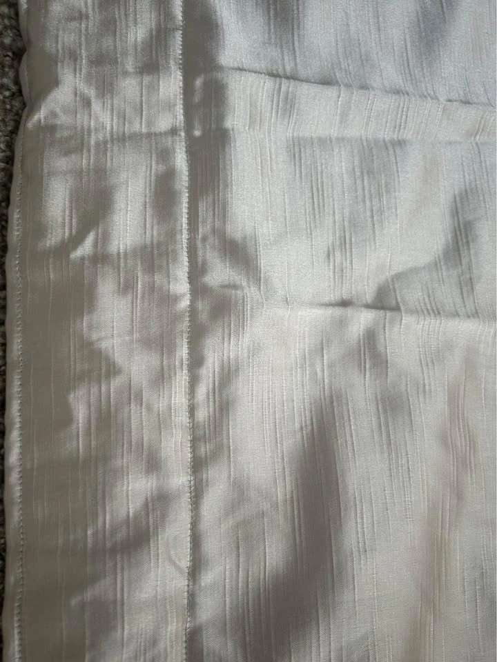 TWO champagne handmade Curtains with curtain rod brackets - photo 2