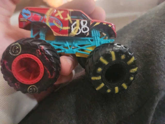 Hot Wheels Monster Truck - photo 3