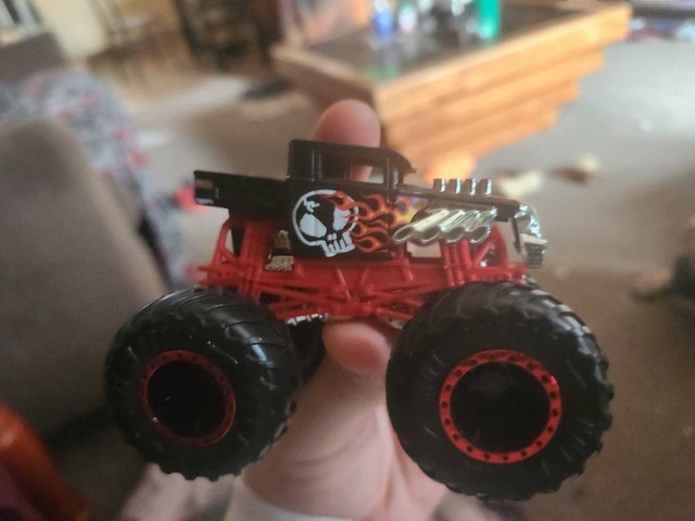 Bine Crusher Hot Wheels Monster Truck - photo 3