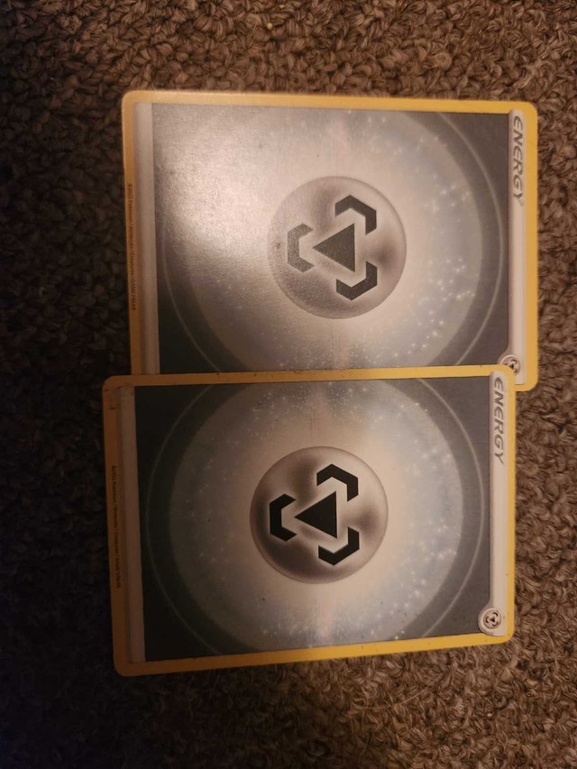 2x Holofoil Steel Energies (Pokémon)