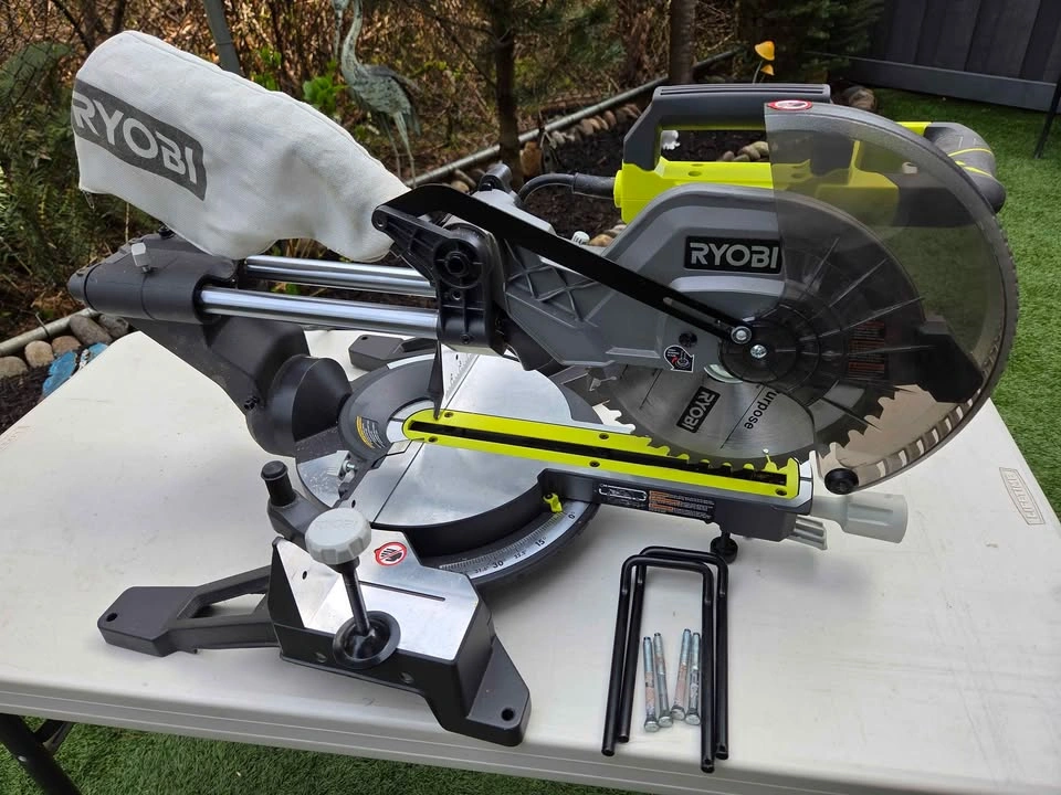RYOBI 15-Amp 10-inch Corded Sliding Mitre Saw with Laser - photo 2
