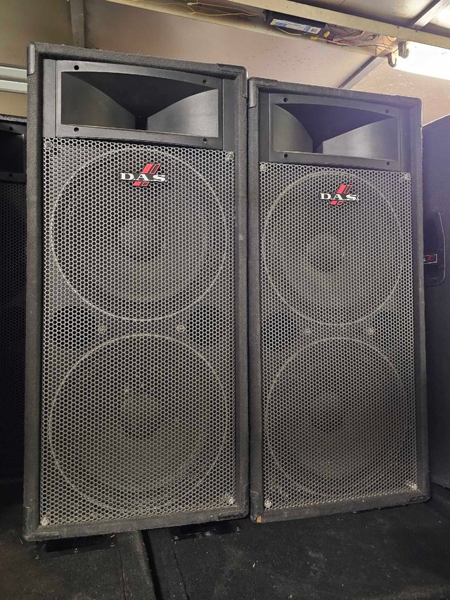 DAS Double 15 PA Speakers (Made in Spain)