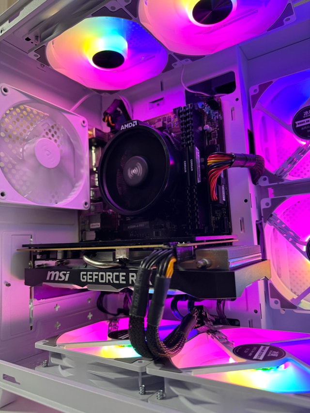 Gaming PC - Ryzen 5 2600, RTX 2070, 16GB RAM - photo 2