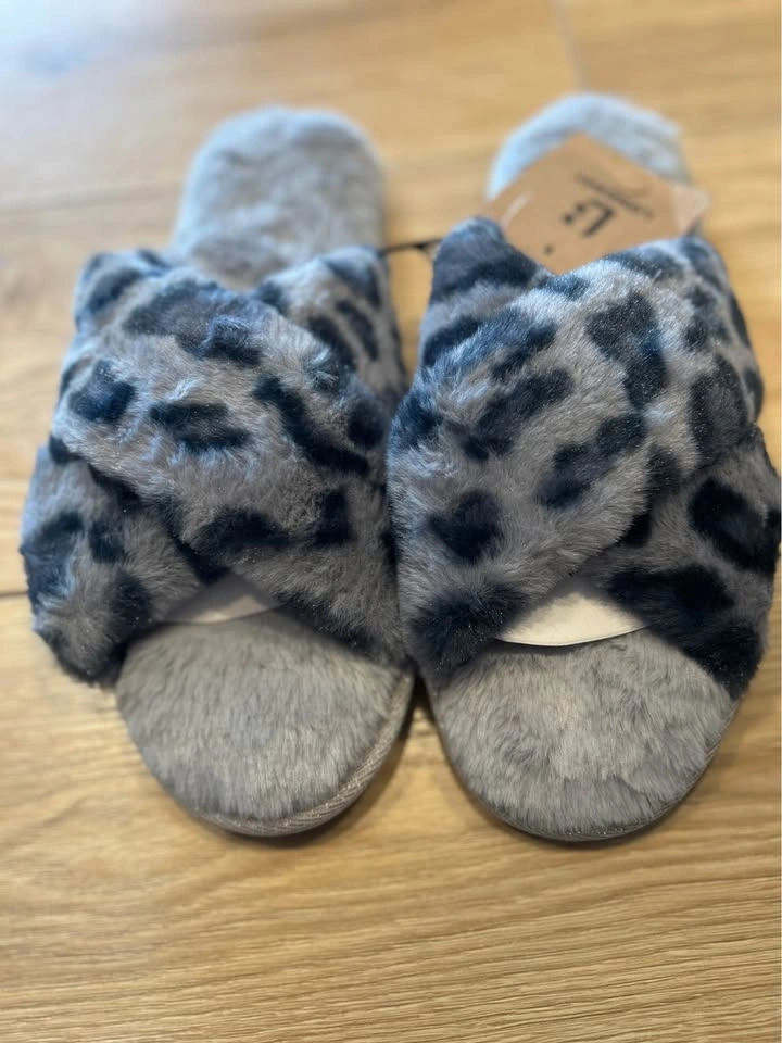 LongBay Faux Fur Leopard Print Slippers NEW - photo 2