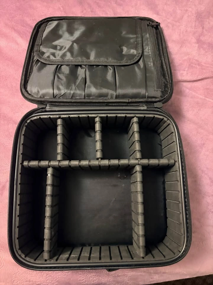 Black Travel Makeup Case with Adjustable Dividers - photo 2