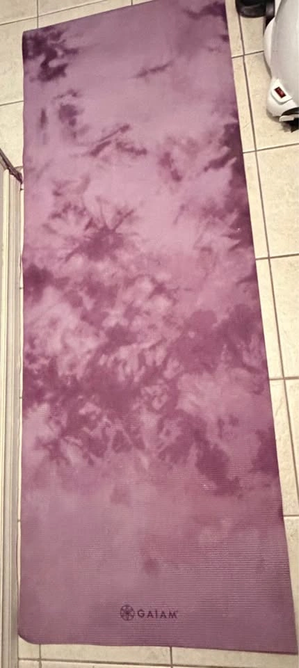 Gaiam Purple Yoga Mat - photo 2
