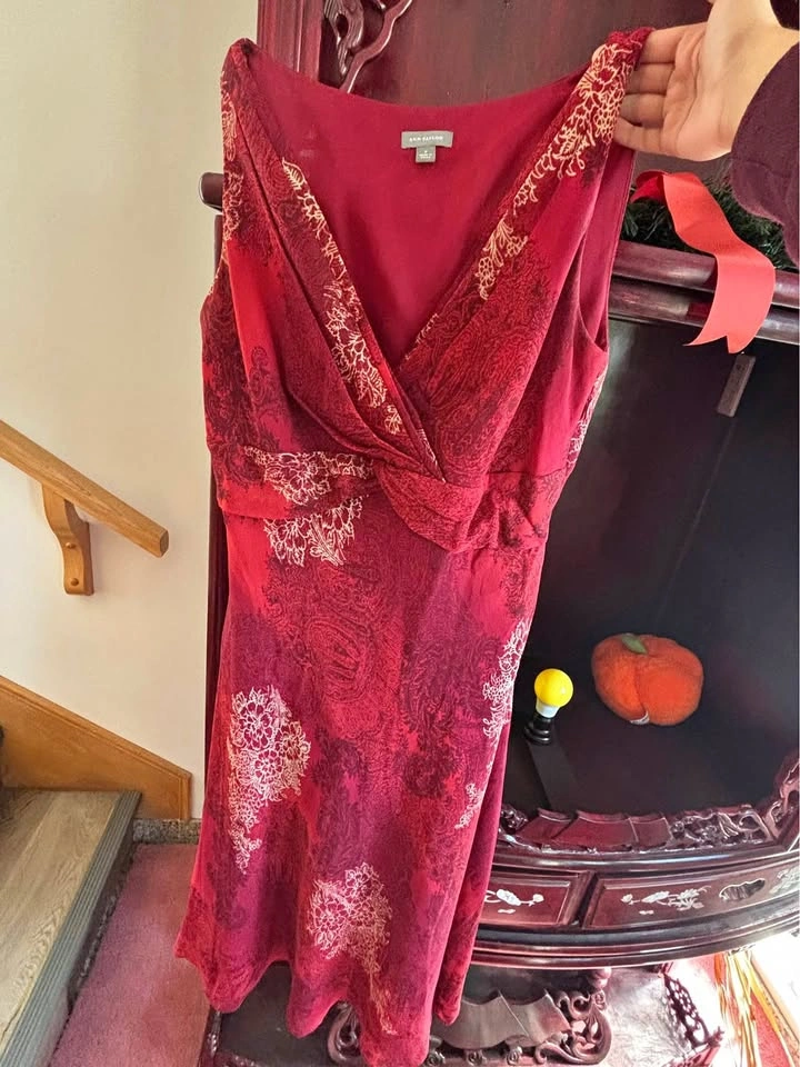 Ann Taylor 100% Silk Midi Red Dress Size 8